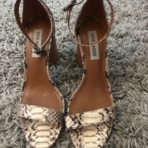 Steve Madden snakeskin heel